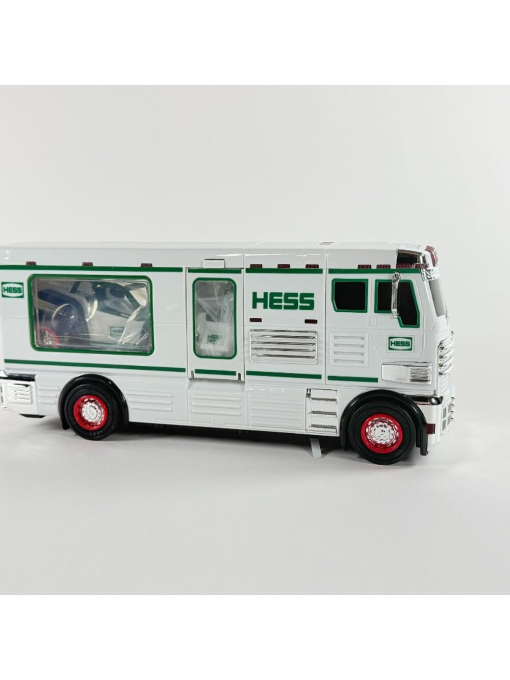 Hess 2018 Toy Truck RV With ATV & Motorbike White/Green